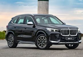 BMW X1.