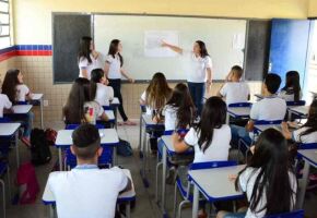 Professora em sala de aula