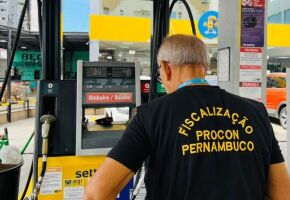 Estabelecimentos notificados ter&atilde;o tr&ecirc;s dias &uacute;teis para apresentar defesa