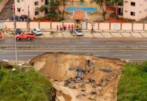 Cratera em Aquiraz, na Grande Fortaleza.