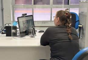 A iniciativa integra o esfor&ccedil;o cont&iacute;nuo para reduzir a fila de espera e otimizar o atendimento &agrave; popula&ccedil;&atilde;o. S&oacute; em 2026 j&aacute; foram realizados 130 mil atendimentos periciais.