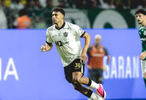 Atl&eacute;tico Mineiro ter&aacute; que virar contra Santos para chegar na semifinal da Sula.