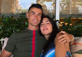 Cristiano Ronaldo e Georgina est&atilde;o juntos h&aacute; 10 anos.