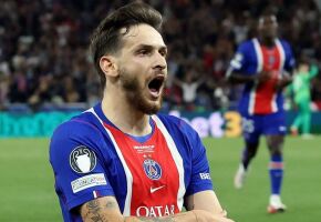 PSG campe&atilde;o da Supercopa da UEFA.