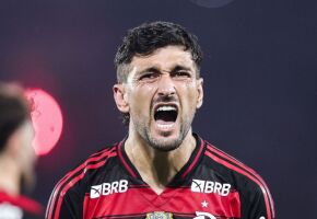 Arrascaeta &eacute; d&uacute;vida para sequ&ecirc;ncia decisiva do Flamengo.