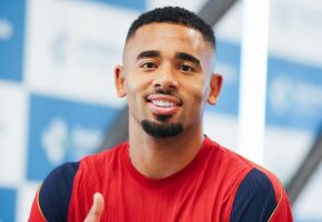 Gabriel Jesus deve ser novidade na escala&ccedil;&atilde;o do Barcelona.