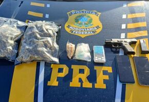 PRF apreende skunk, crack e pistola na BR 101, no Recife.
