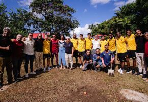 Sport inicia projeto "Ra&iacute;zes da Ilha", no CT.