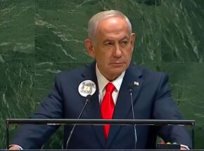 Netanyahu responde ap&oacute;s boatos de que estava morto.
