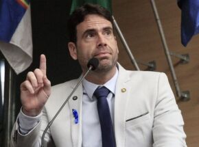 Vereador Eduardo Moura.