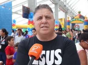 Pastor Cleiton Collins. 