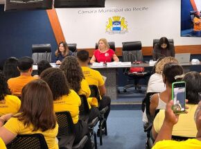 Audi&ecirc;ncia de reconhecimento do ADis no Recife. 