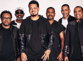 Grupo revela&ccedil;&atilde;o. 