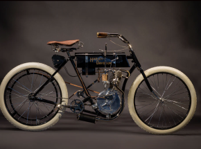 Harley Davidson, conhecida como "Serial Number One"