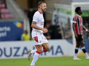 &Uacute;ltima derrota alvirrubra para o rival foi em 2020.