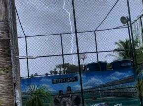 Raios e trov&otilde;es s&atilde;o registrados no Grande Recife.