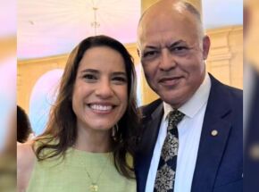 Governadora Raquel Lyra ao lado do deputado Pastor Eurico.
