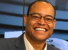 Moab Augusto recebe alta do hospital.