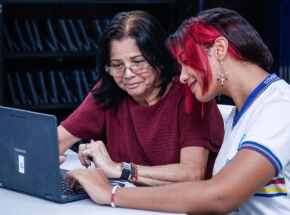 Professores terao direito a vouncher para comprar computador.