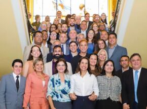 Cleiton Collins e Michele Collins participam de encontro com Raquel Lyra. 