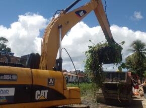 As equipes atuam em trechos estrat&eacute;gicos da cidade.
