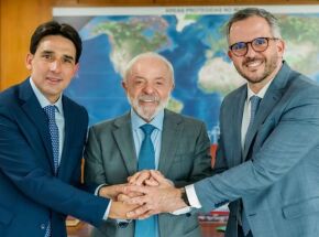 O ex-ministro Silvio Costa Filho e o ministro de Portos e Aeroportos, Tom&eacute; Franca.