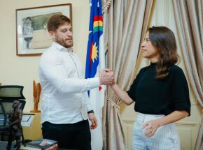 Raquel Lyra aprova constru&ccedil;&atilde;o de 25 casas. 