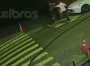 Motorista de aplicativo mata passageiro.