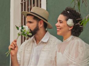 de Dentro, o espet&aacute;culo que o p&uacute;blico n&atilde;o v&ecirc;, de Al&ecirc; Tiburcio.