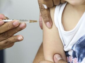 Minist&eacute;rio da Sa&uacute;de amplia vacina&ccedil;&atilde;o contra HPV