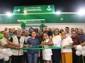 Prefeita Elcione Ramos entega posto de sa&uacute;de da cidade