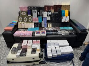 Opera&ccedil;&atilde;o da PF apreende perfumes importados no aeroporto do Recife