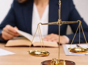 Estudante de Curso Jur&iacute;dico