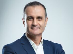 Escritor e coronel Rubens Pierrotti Junior.