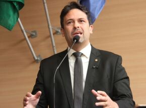 Felipe Alecrim. 