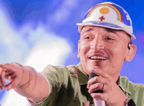 Jo&atilde;o Gomes celebra 24 anos e se torna 1&ordm; brasileiro a cantar em palco ic&ocirc;nico na Austr&aacute;lia