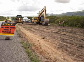 Obras da duplica&ccedil;&atilde;o da BR-232, no Agreste.