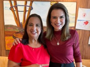 Adilma Lacerda e Mar&iacute;lia Arraes.