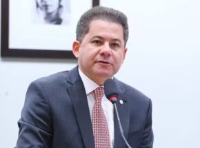 Deputado Cezinha de Madureira.