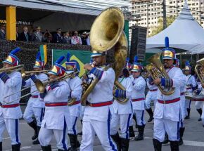 Desfile c&iacute;vico-militar de 7 de Setembro no Recife.