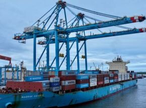 Suape recebe primeiro navio em seu terminal 100% eletrificado