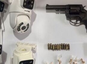 Itens aprendidos pela Pol&iacute;cia Militar em Goiana.