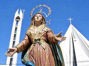 Catedral de Nossa Senhora das Dores realiza festa em honra &agrave; padroeira de Caruaru.