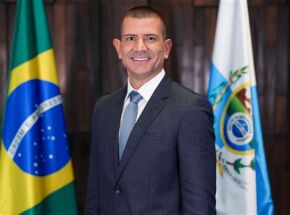 Douglas Ruas.