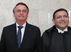 Nunes Marques avalia pedido que pode suspender condena&ccedil;&atilde;o e pris&atilde;o de Jair Bolsonaro.