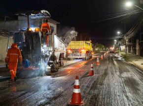 Obra na Avenida Costa Azul.