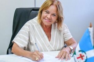 Nadégi Queiroz, prefeita de Camaragibe.