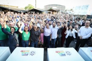 Em Caruaru, Raquel Lyra entrega 232 freezers ao Mercado de Carne; investimento é de R$ 565 MIL.