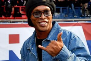 RONALDINHO GA&Uacute;CHO se torna acionista de clube de futebol dos Estados Unidos