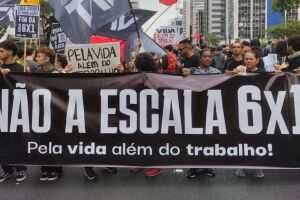 Protesto pedindo o fim da escala 6x1